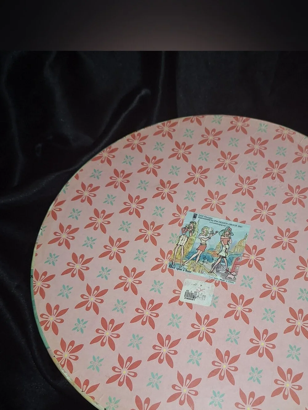 Vintage Hat Box~DJ Designs~London Chic Mod Girl~2009~Big Ben~14 Inch